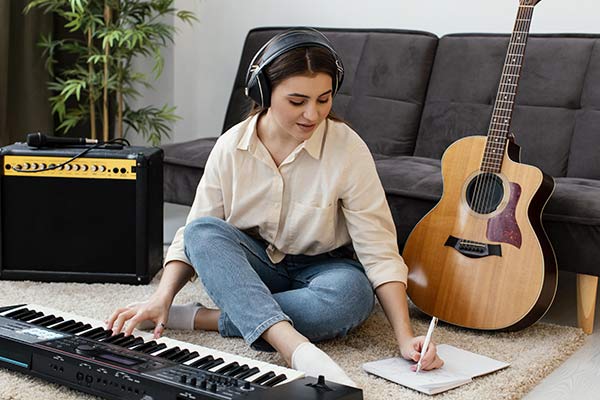 Game-Changing Songwriting Courses to Master Your Craft Today