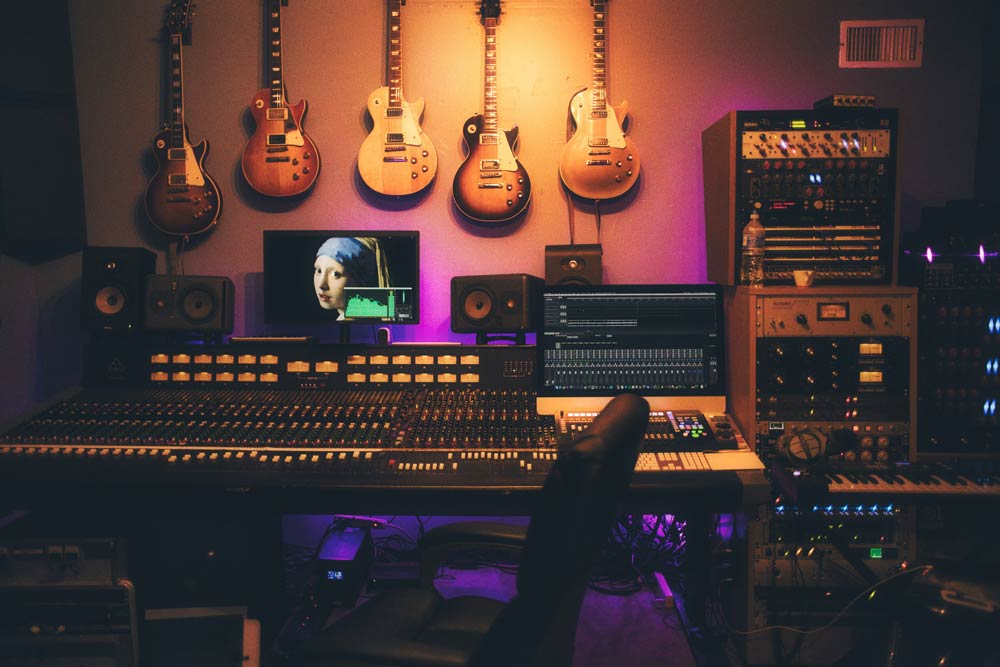 6 Simple Techniques Producers Use To Create Song Ideas